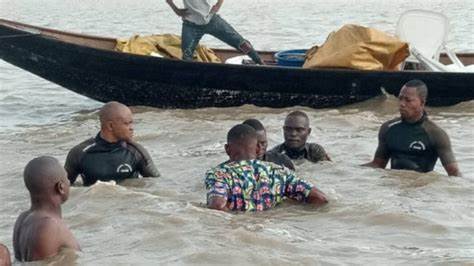 13 Dead In Niger River Boat Tragedy Near Niger-Benin Border BOAT ACCIDENT