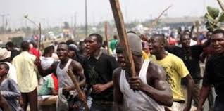 Plateau Youths Burn Farmer’s House, Avenge Killing of Security IRATE YOUTHS
