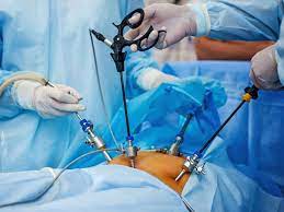 Surgeons Transplant Pig Kidney into Patient KIDNEY