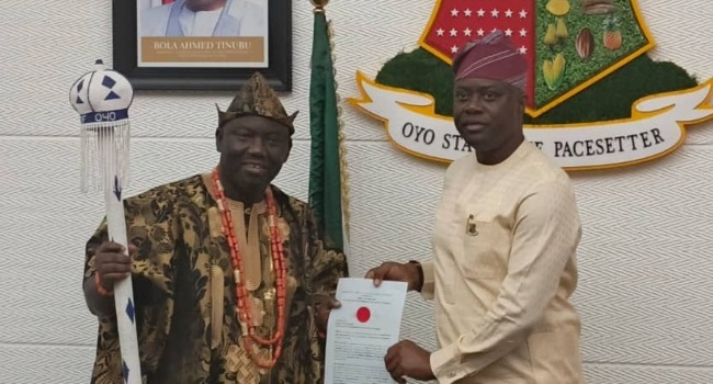 Just In: Gov. Makinde Presents Staff Of Office To New Alaafin Amid Controversy WhatsApp Image 2025 01 13 at 10.07.46 AM