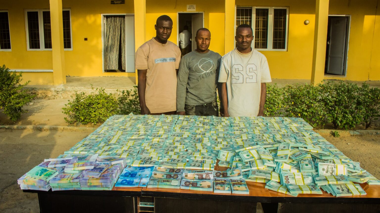 Kano Police Arrest Suspects With Fake Currency Worth N129.5 Billion e90c1e40 e2d1 44e3 887a 64555e7952a3 1733849059