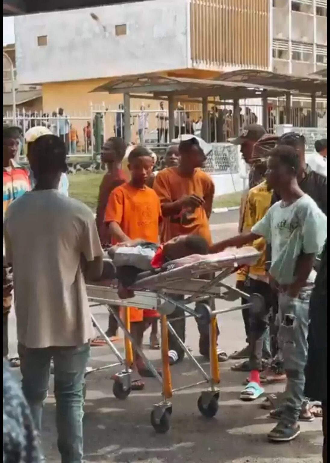 How Police Officer Kills Boy En Route WAEC Exam In Ibadan image 337